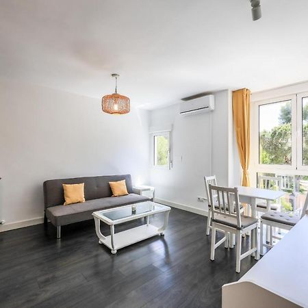 Apartamento Para 5 Personas Cerca De Ifema Y Aeropuerto Alquiler Temporal Madrid Eksteriør bilde