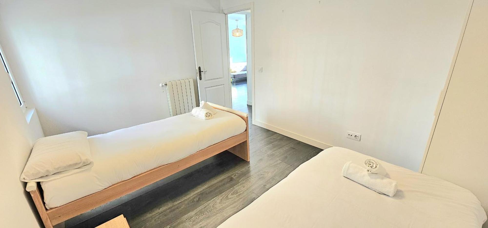Apartamento Para 5 Personas Cerca De Ifema Y Aeropuerto Alquiler Temporal Madrid Eksteriør bilde
