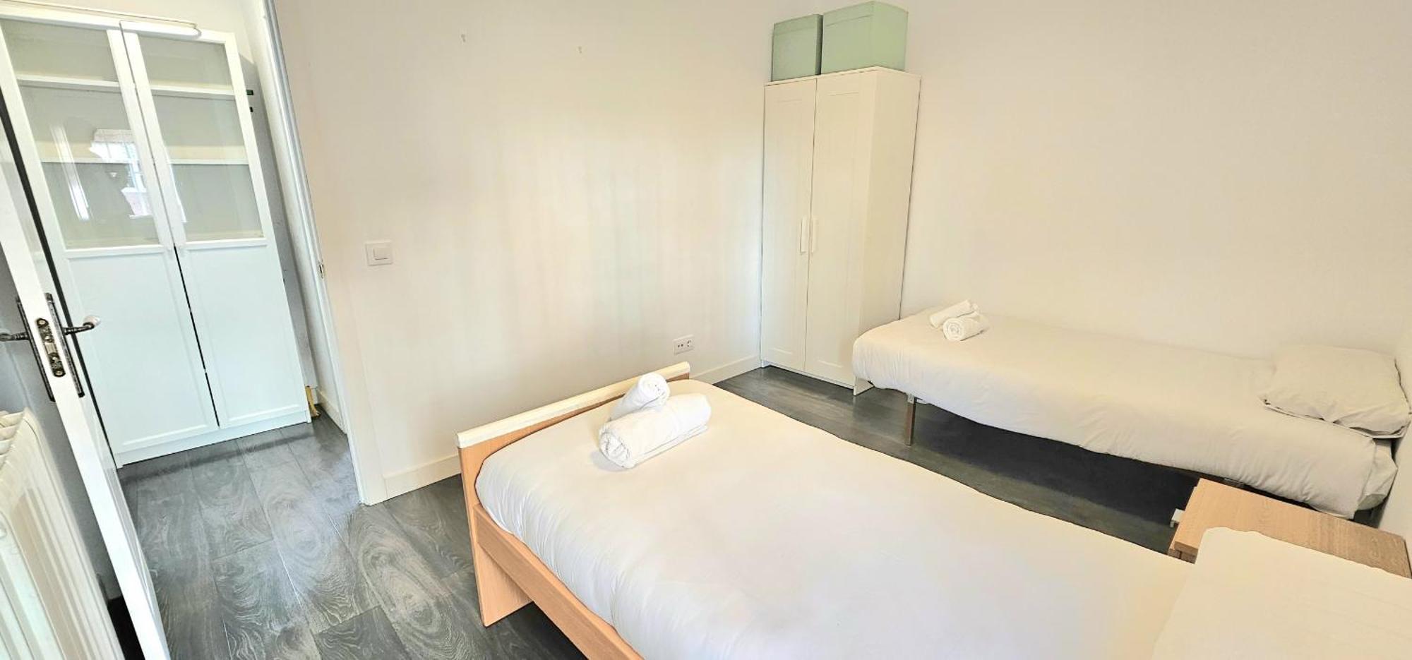 Apartamento Para 5 Personas Cerca De Ifema Y Aeropuerto Alquiler Temporal Madrid Eksteriør bilde